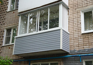 Внешняя отделка балкона